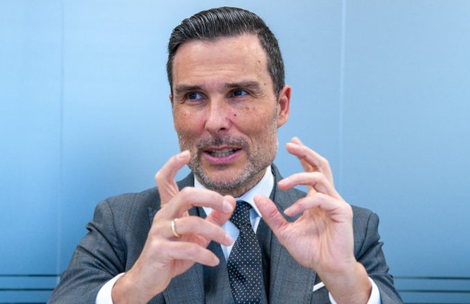 Enrique López, CEO de Amper